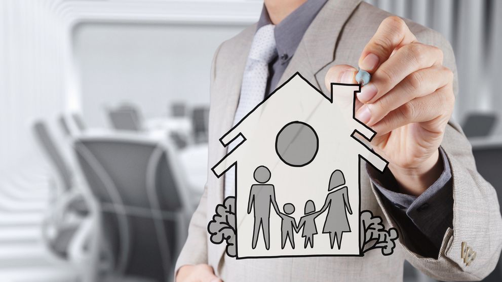 S hypotékou musí často pomoct i širší rodina